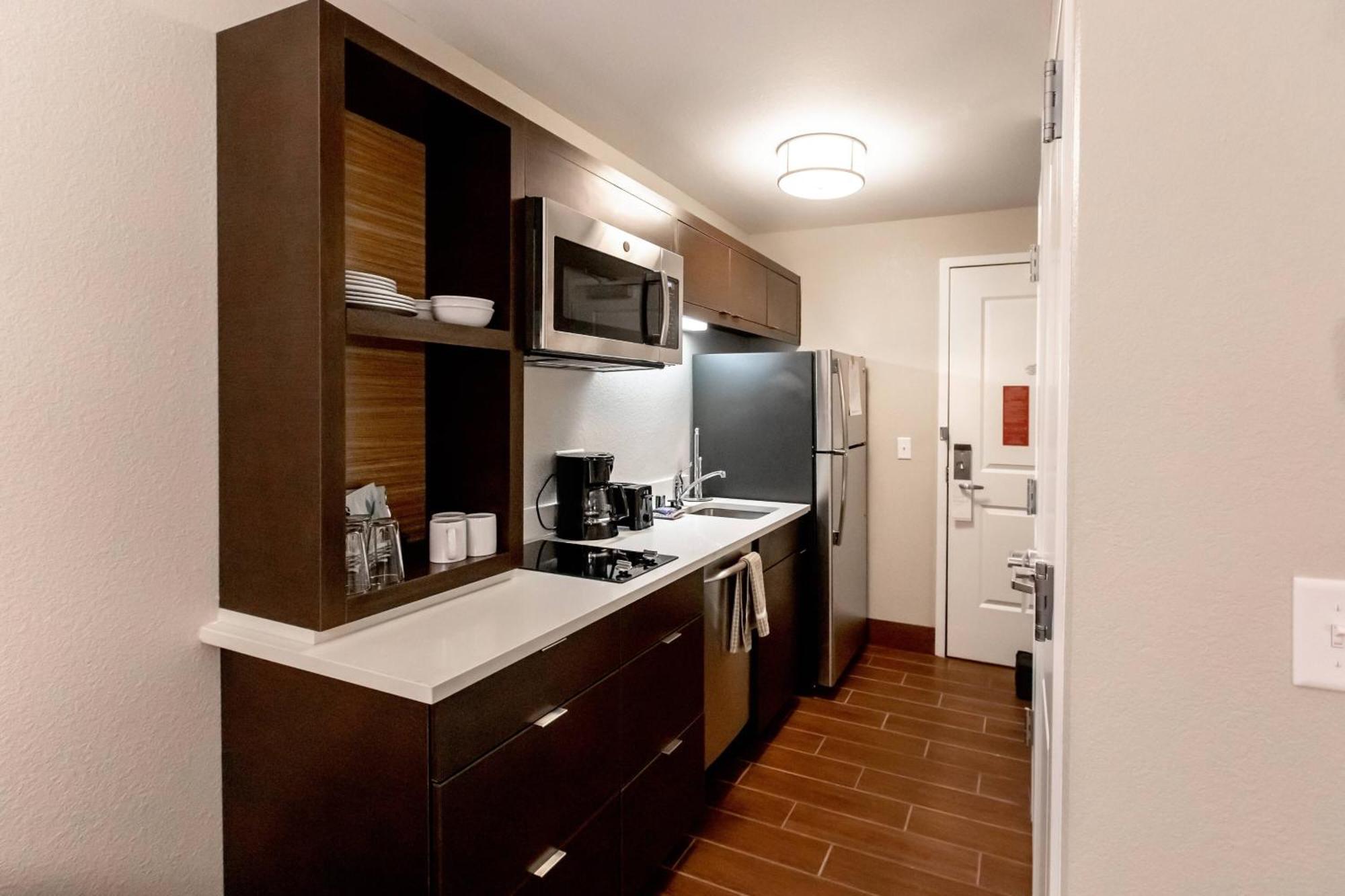 Towneplace Suites By Marriott Louisville Airport Экстерьер фото